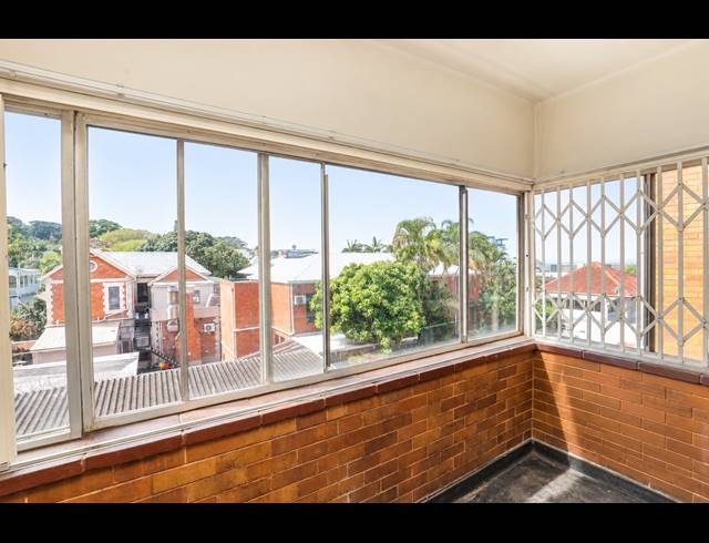 1.5 BEDROOM APARTMENT FOR SALE IN MORNINGSIDE